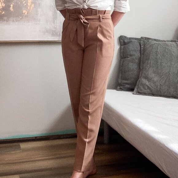 RW&CO Pleated Front High Rise Tapered Leg Belted Pants - Picture 2 of 5